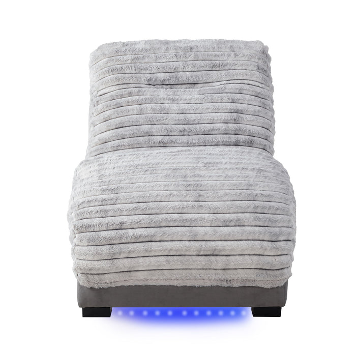 Denise - Accent Chaise With USB Support