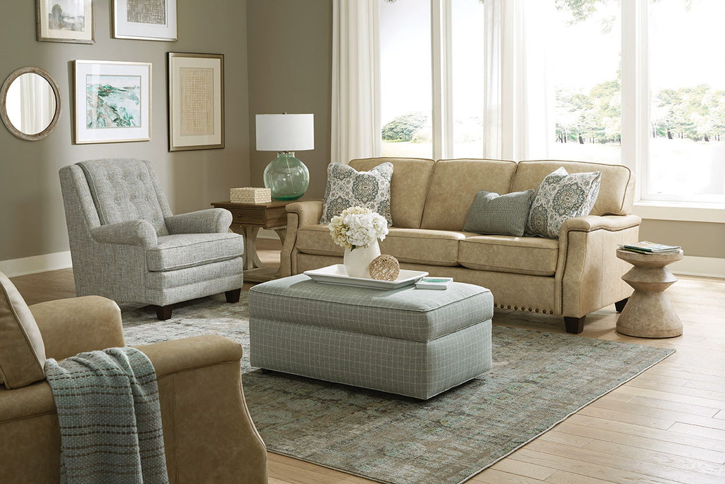 Salem - Leather Sofa With Nails