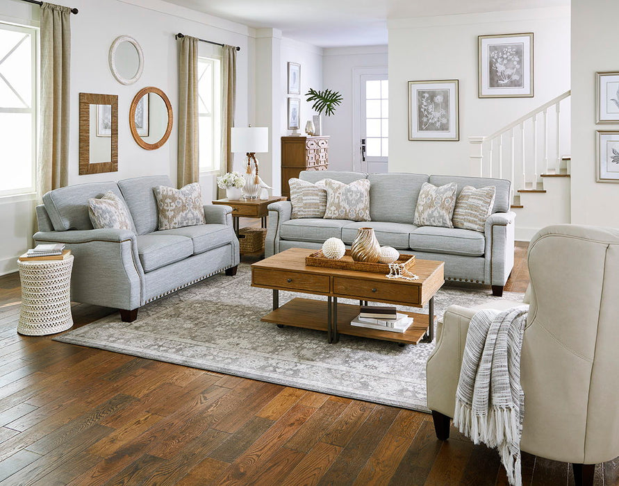 Salem - Sofa With Nails