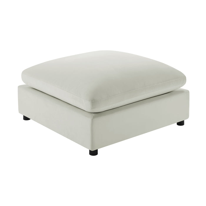 Caylie - Ottoman