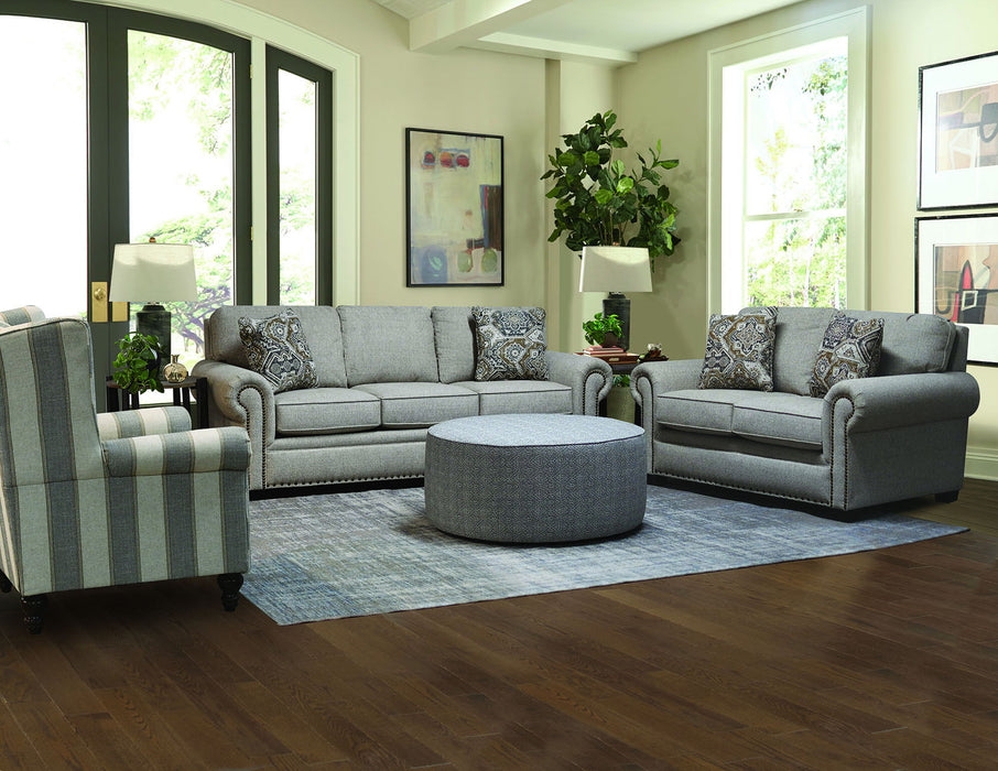 Brett - Sofa With Nails