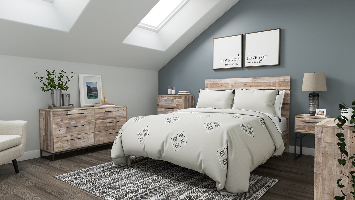 Ashley Express - Neilsville Queen Panel Platform Bed