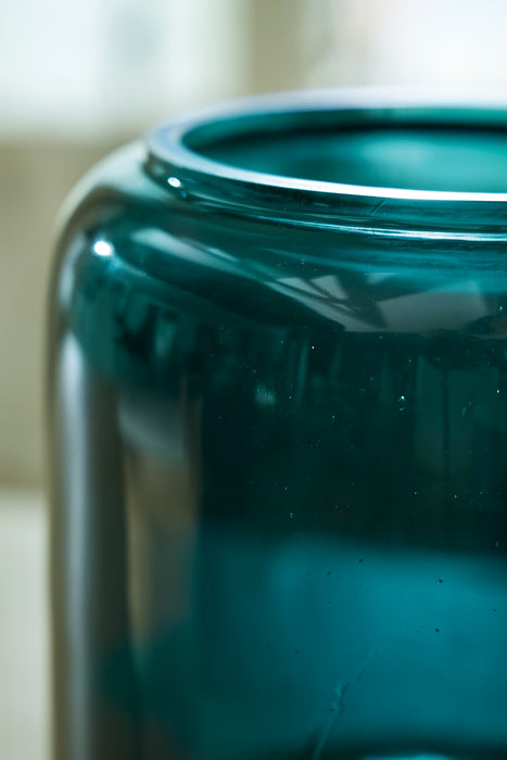 Ashley Express - Inisland Vase