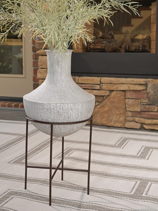 Ashley Express - Estonbank Vase