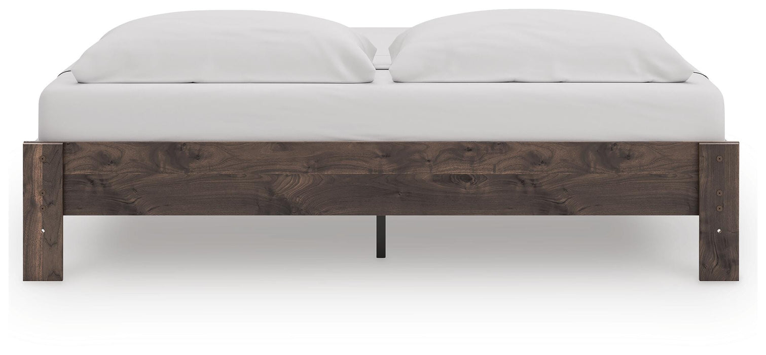 Ashley Express - Calverson King Platform Bed