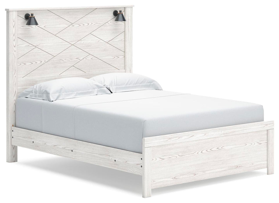 Gerridan Queen Panel Bed with Mirrored Dresser and Nightstand
