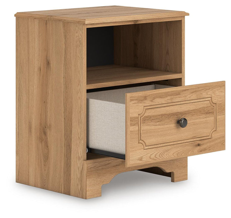 Aleaport Full Panel Bed with Mirrored Dresser and Nightstand