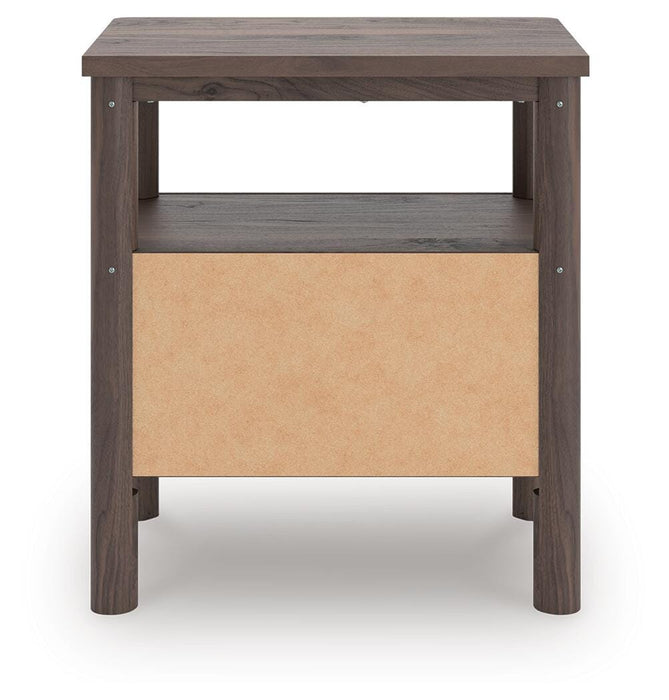 Pamytta Queen Upholstered Panel Bed, Dresser, Mirror and Nightstand
