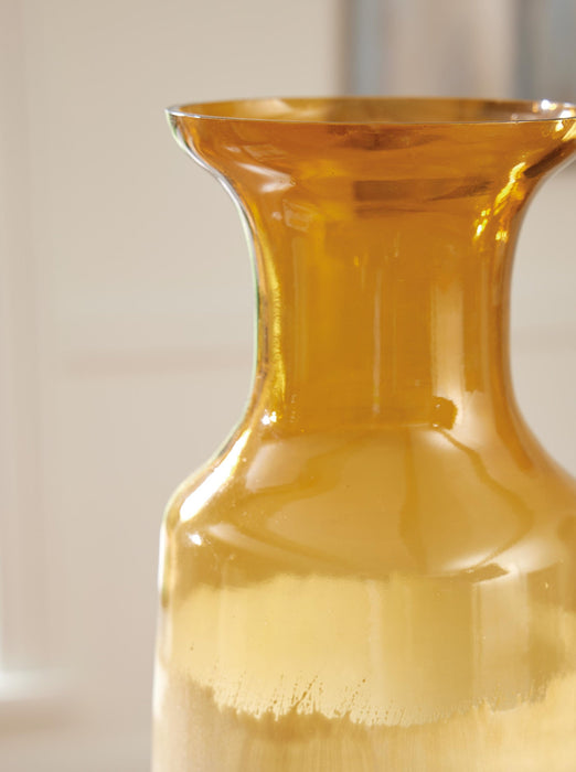 Ashley Express - Wynburg Vase