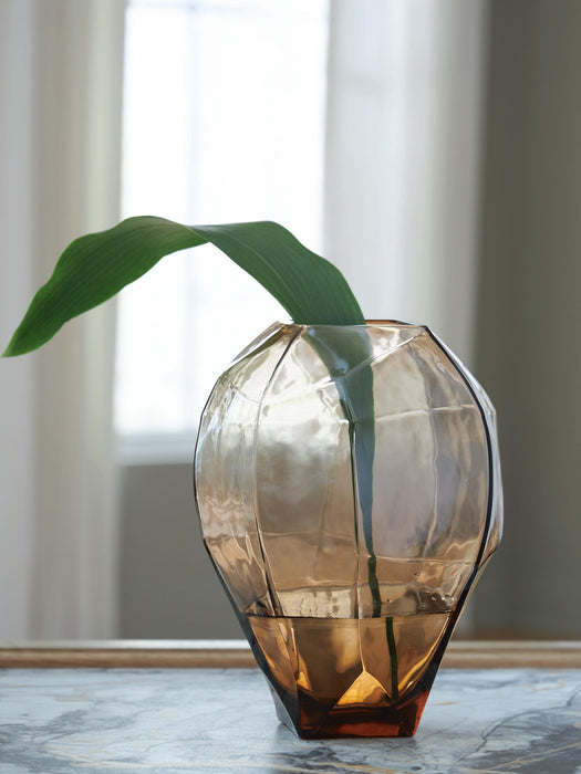 Ashley Express - Ewart Vase